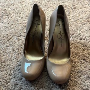 Jessica Simpson Nude Pumps